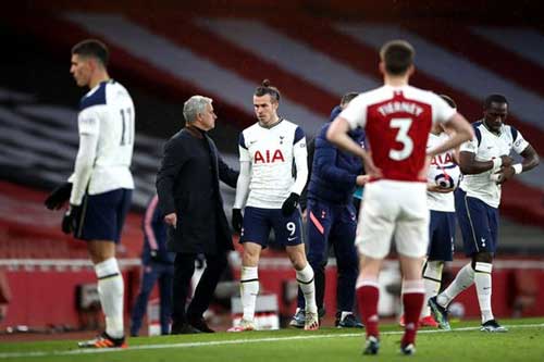 3 'nước cờ' Mourinho đã đi sai ở trận thua ngược của Tottenham
