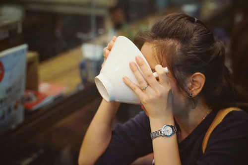 10 điều tối kỵ khi ăn uống trên thế giới nhất định đừng phạm phải kẻo xui xẻo