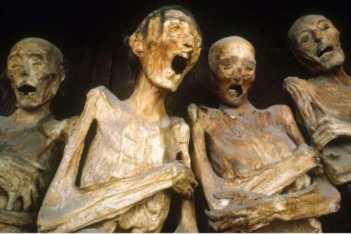 Lạ lùng tục ướp xác từ khi… còn sống: Quá trình chuẩn bị mất hơn 3 năm, sau nghìn năm vẫn còn nguyên vẹn