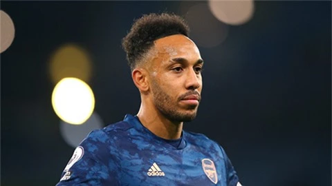 Aubameyang bị Arteta loại khỏi đội hình chính trận gặp Tottenham vì vô kỷ luật