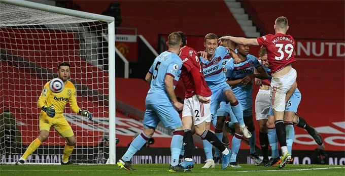 MU khó nhọc giành chiến thắng trước West Ham