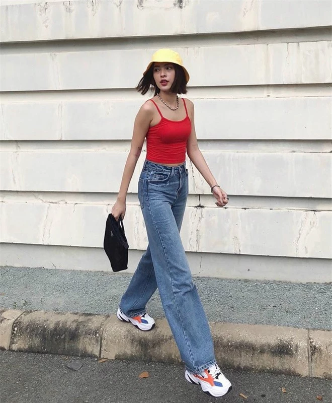 Phối quần jeans xuống phố đẹp như sao Việt