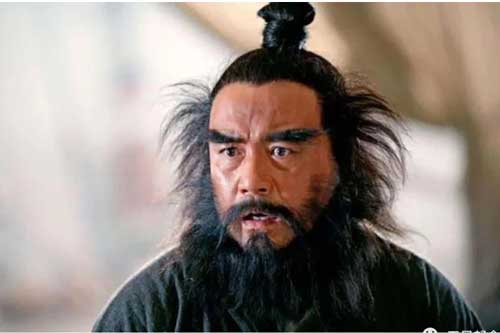 Thân là tướng lĩnh Thục Hán, tại sao khi mãnh tướng của Tào Tháo bị Hoàng Trung chém chết, Trương Phi lại không vui, chủ động xin mai táng?