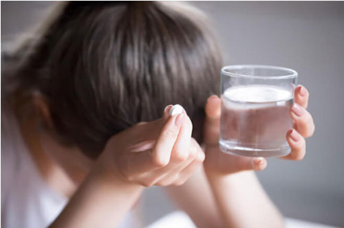 Khi nào cơn đau đầu là dấu hiệu cảnh báo ung thư phổi?