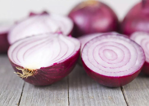 Đây là những thực phẩm làm hơi thở của bạn có mùi khó chịu