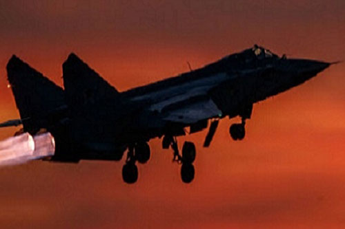 MiG-31: Th&#x1EE3; s&#x103;n t&#xEA;n l&#x1EED;a &#x111;&#x1EA1;n &#x111;&#x1EA1;o