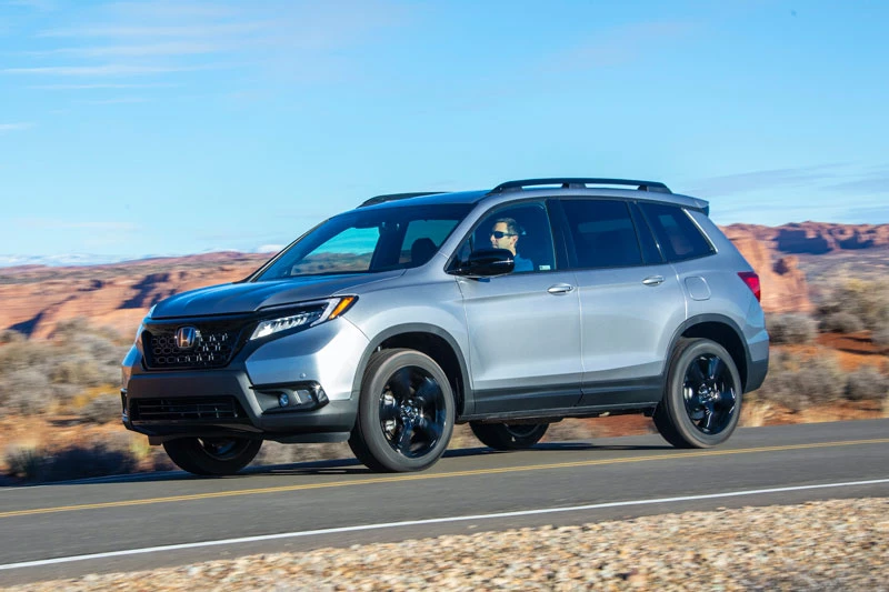 SUV 2 hàng ghế tốt nhất cho gia đình: Honda Passport 2021.