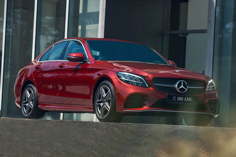 Khám phá Mercedes-Benz C 180 AMG vừa ra mắt tại Việt Nam, giá 1,499 tỷ đồng