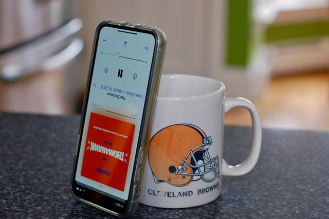 8 cách để iPhone phát nhạc to hơn