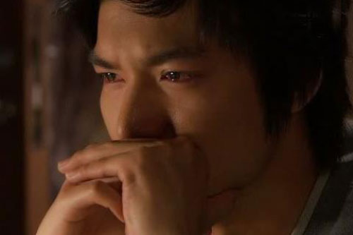 Đưa vợ đi đẻ xong liền chạy ngay về với nhân tình, đến hôm sau vào với vợ thì nhận sự thật kinh hoàng