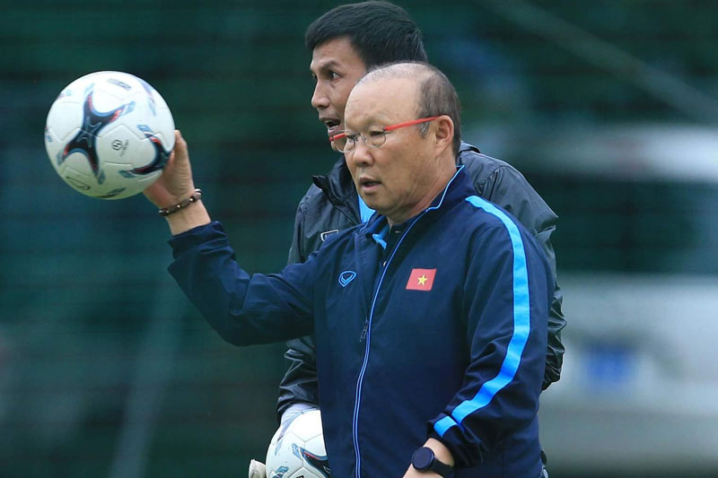 HLV Park Hang-seo tính gọi 34 tuyển thủ cho vòng loại World Cup