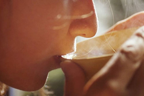 Sáng ngủ dậy cứ uống 1 cốc này: Thời tiết hanh khô đến đâu, da dẻ vẫn hồng hào, trắng trẻo