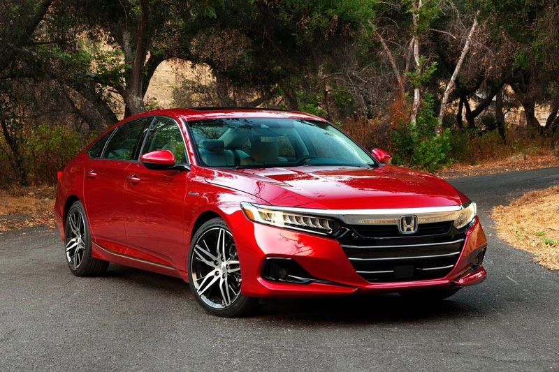 Xe cỡ trung tốt nhất cho gia đình: Honda Accord 2021.