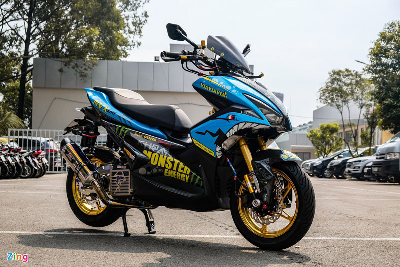 Ngắm xe ga Yamaha NVX độ cực chất của biker TP.HCM