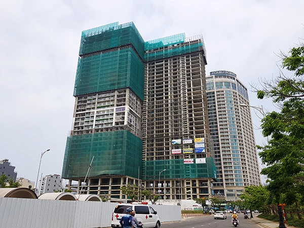 Dự án Tổ hợp Central Coast đang được xây dựng