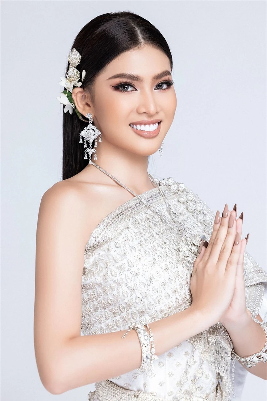 Sau khi bị hack instagram, Ngọc Thảo tung bộ ảnh đẹp 'đỉnh cao' khi mặc quốc phục Thái Lan - ảnh 6