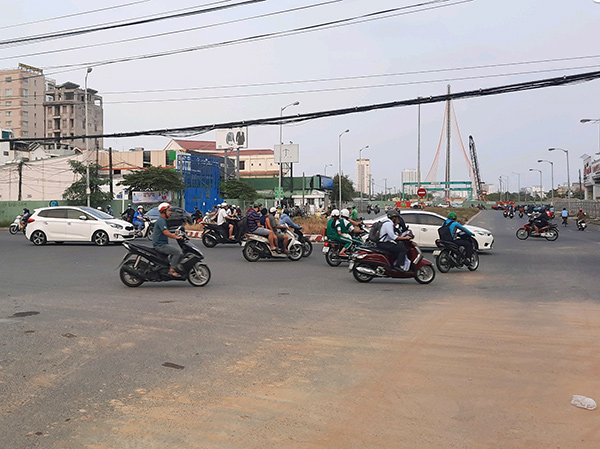 Đà Nẵng: Cấm tạm thời ô tô trên đường Núi Thành và 2/9 rẽ vào đường Trần Thị Lý 