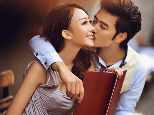 Đây là 9 dấu hiệu của người đàn ông yêu qua đường, có thể vì thiên hạ mà phụ bạn