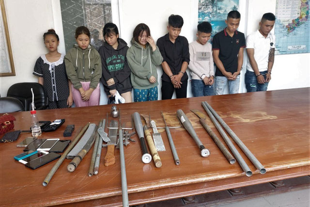 Triệt phá tụ điểm ma túy, thu giữ nhiều vũ khí "nóng"