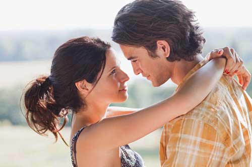 14 dấu hiệu chứng tỏ chàng muốn tính chuyện lâu dài với bạn