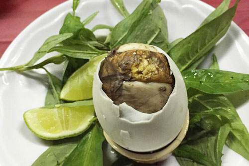 Trứng vịt lộn ăn vào thời điểm này tốt hơn 'trăm năm uống thuốc bổ'