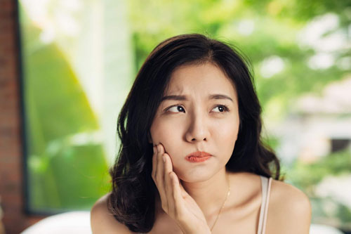 Điều trị dứt điểm chảy máu chân răng tại nhà