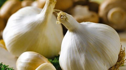 8 loại thần dược giúp bạn chống lại ung thư buồng trứng