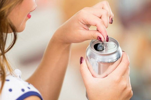 Uống nhiều hơn 1 lon nước tăng lực mỗi ngày, rước ngay 5 bệnh nguy hiểm vào người