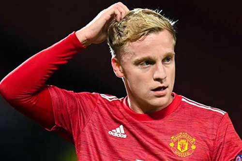 'Van de Beek không hạnh phúc tại MU, nhưng sẽ không ra đi'