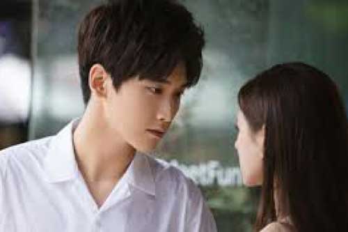 10 dấu hiệu chàng đang chơi trò “mèo vờn chuột” với bạn