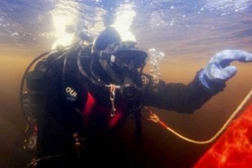 Truy tìm đồng loại quái vật hồ Loch Ness ở Bắc Cực