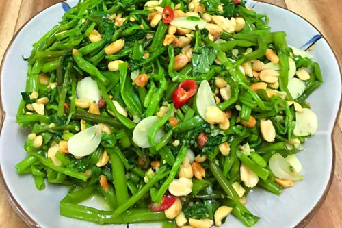 Hướng dẫn 3 cách làm nộm rau muống giòn ngon, thanh mát giải nhiệt ngày hè