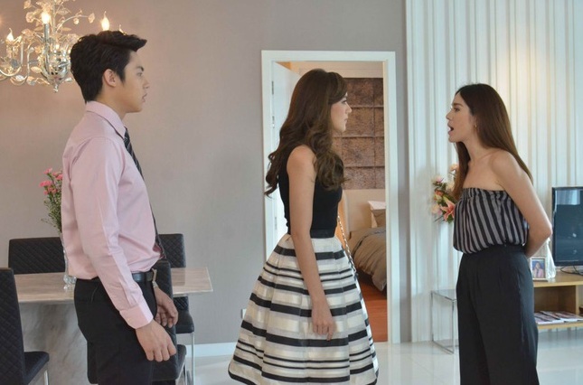 Nửa đêm đến nhà nghỉ đánh ghen, tôi chết lặng khi thấy tình địch