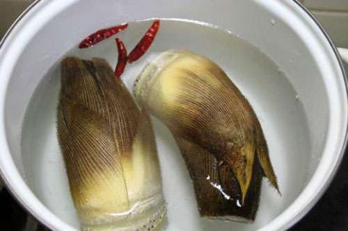 Mẹo hay khử độc và khử đắng của mắng tươi, cả nhà yên tâm thưởng thức