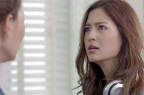 Đi làm về phát hiện ti vi mới mua bị mất, tôi vội vã gọi điện báo chồng thì anh tiết lộ một chuyện khiến tôi ngã ngửa