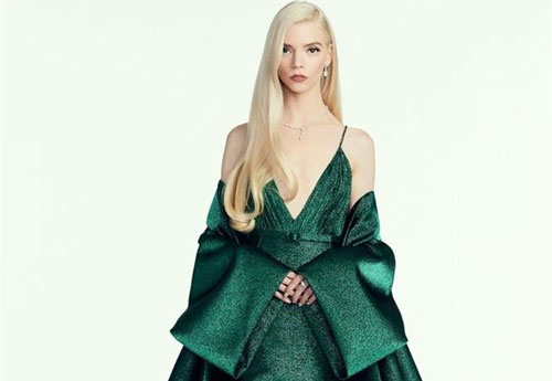 Những bộ trang phục đẹp nhất tại Quả cầu Vàng 2021