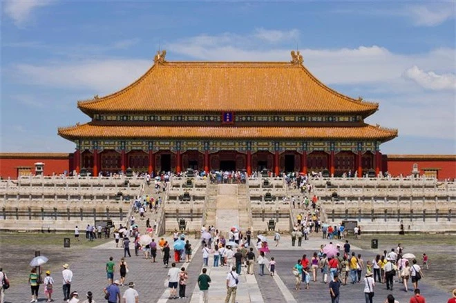 Bí ẩn `bóng ma điên nhảy múa` trong điện Thái Hòa Bí ẩn `bóng ma điên nhảy múa` trong điện Thái Hòa