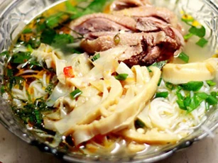 Cách nấu vịt xáo măng tại nhà đơn giản nhất, đảm bảo không hôi