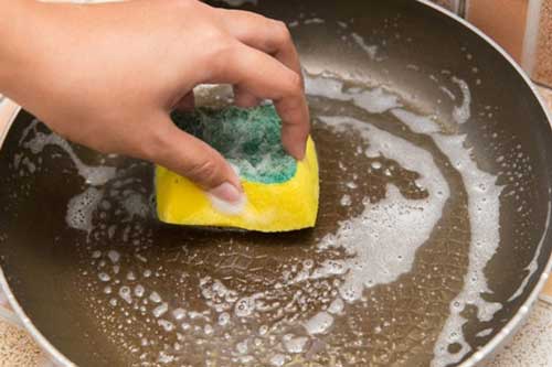 Mẹo xử lý chảo chống dính mới mua để càng dùng càng bền