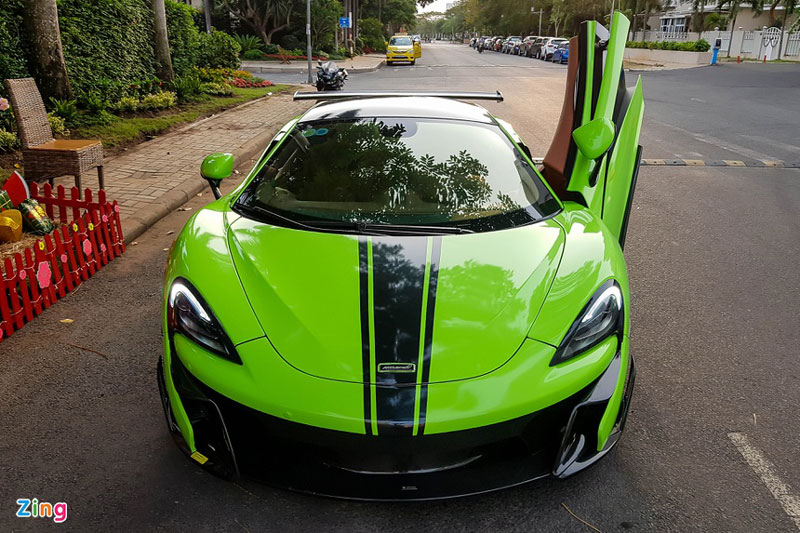 Cận cảnh siêu xe McLaren 570S với gói độ độc nhất Việt Nam, nhẹ và hầm hố hơn