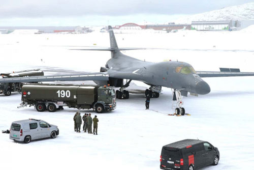 “Hiệp sỹ bóng đêm” B-1B của Mỹ lần đầu hạ cánh tại Bắc Cực, gửi thông điệp ngầm tới Nga