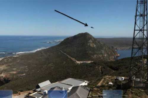 Google Earth phát hiện UFO tại Nam Phi?