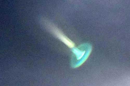 UFO quái dị xuất hiện giữa trời Hà Lan