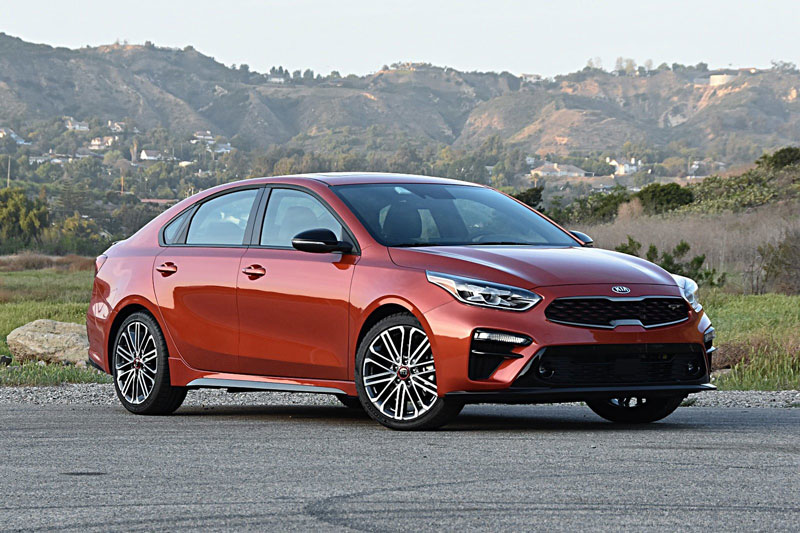 Top 10 xe sedan giá rẻ tốt nhất năm 2021: Kia Cerato đầu bảng