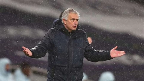 Mourinho nghi ngờ thái độ cầu thủ Tottenham trong trận thua ngược Dinamo Zagreb