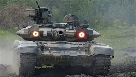 Tang T-90M: Quai vat chien truong khi ket noi ‘bay dan’