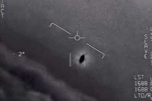 Bộ Quốc phòng Mỹ công bố dữ liệu hình ảnh về UFO