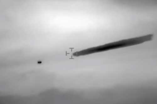 Quân đội Chile tuyên bố 'tóm' được UFO phóng khí lạ trên bầu trời