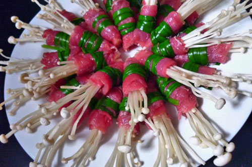 Làm nấm kim châm cuốn thịt ba chỉ thơm ngon bổ dưỡng ai cũng yêu thích