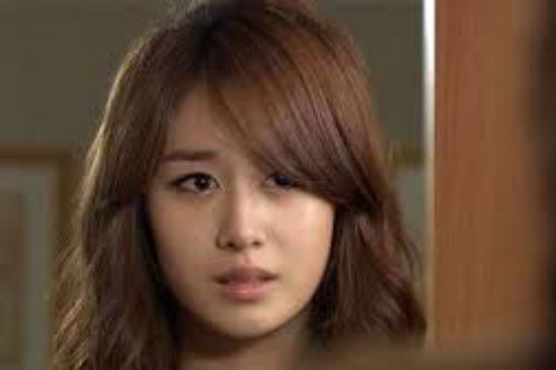 Em chồng liên tục nhờ lấy đồ hộ mà không đưa tiền, bỉ bôi chị dâu tương lai tặng quà không giá trị, cô gái đăng đàn nhờ dân mạng tìm cách giải quyết giúp!